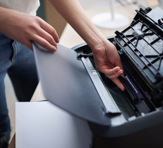 replacement of the cartridge in a laser printer
